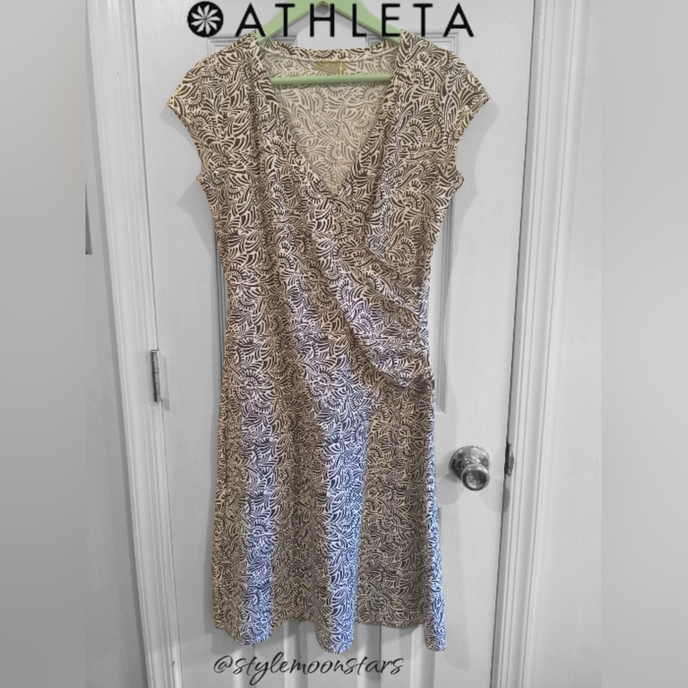Athleta Black and White Ruched Sheath Dress